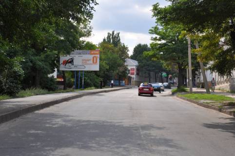 Билборд  в Мелитополе БР 037 Б       ул. Героев Украины (Кирова)- ул.Костенко, 35  (Инструмент) фото 1