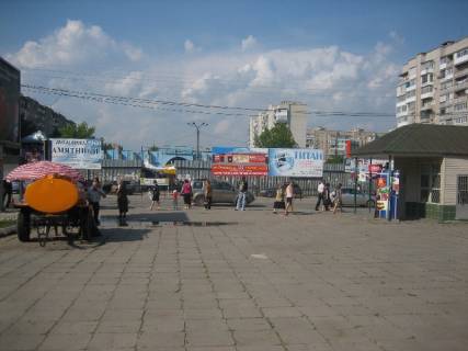 Билборд  в Мелитополе БР 031 Б       ул. Героев Украины(Кирова), 50       (Кировский Рынок)4 фото 1