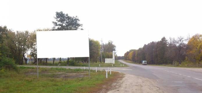 Билборд B в Глухове, 3х6  Виїзд з міста в напрямку м. Суми фото 1