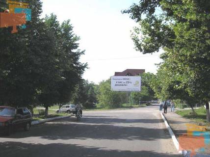 Білборд, Бігборд (Борд)  A у Ізюмі центр, ринок вул.Соборна (поворот) Фото 1