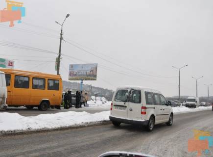 Billboard B in Chernivtsi, 3х6  st. Kalinivs'kij rinok (rozdilova smuga) Photo 1