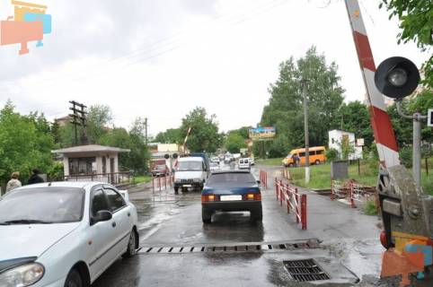 Билборд A в Черновцах, 3х6  вул. Миру 25 фото 1