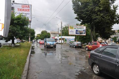 Билборд + в Черновцах, 3х6  вул.Руська 267   (р-н. Гравітон)  Т.Ц. Екватор фото 1