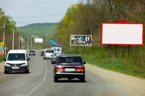 Билборд A в Черновцах М-19 (501 км +200 м)  міст Моск.Олімп.  (від Чернівців) фото 1