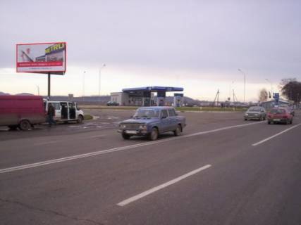 Билборд B в Черновцах Н-10 ( 217 км +530 м) Дубівці  (від Чернівців) фото 1