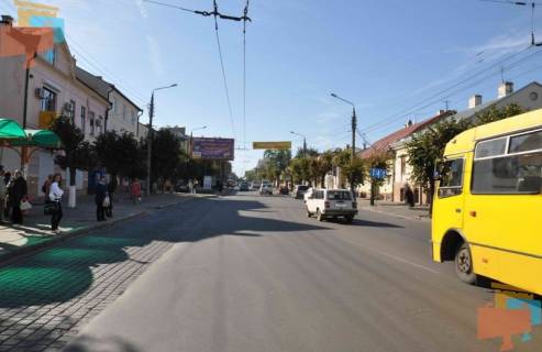 Призма B в Черновцах вул.Героїв Майдану (Червоноармійська) 35 ( Центр) - 123961 фото 1