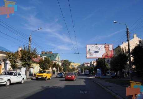 Призма A в Черновцах вул.Героїв Майдану (Червоноармійська) 35  ( Центр) - 123956 фото 1