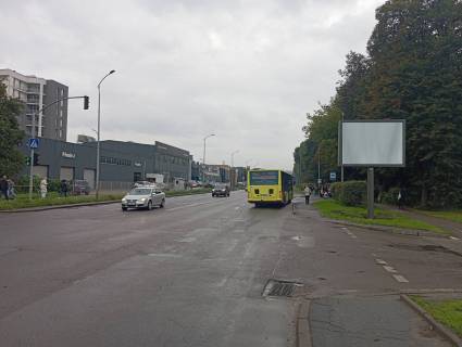 Скроллер A в Львове, 2,3х3,14  вул. Липинського (непарна сторона, навпроти вул. Бетховена) автосалони Hyundai, Mazda,Nisssan - 615174 фото 1