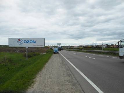 Билборд B на трассах Львовской области, 3х12  М-10, Західний обхід м. Львова, км 14+400,  King Cross Leopolis, Епіцентр, Арена Львів ліворуч фото 1