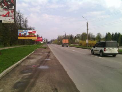 Билборд B в Умане, 6х3  вул.Київська, 25г, початок парковки, навпроти готелю Софіївский, сторона Б фото 1