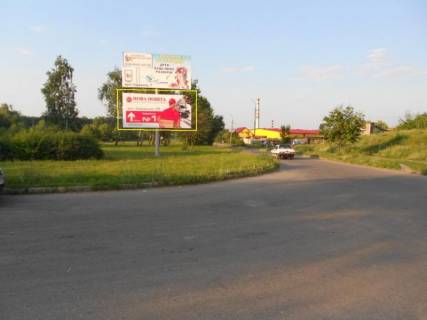 Билборд A в Умане, 6х3  (вул.Героїв Сталінграда)  вул. Теплична, 8 напрямок від вул.Дерев"янко, 1-й від ГРС, НИЖНІЙ, сторона А фото 1