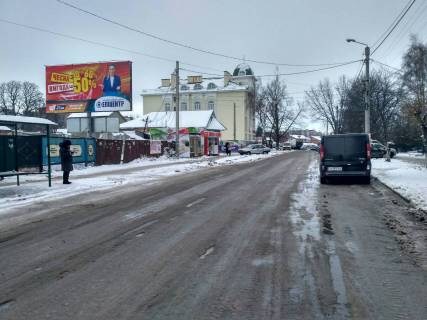Білборд, Бігборд (Борд)  A у Умані, 6х3  вул. Шевченка, 37, навпроти міської поліклініки сторона А Фото 1