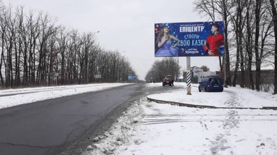 Білборд, Бігборд (Борд)  A у Умані, 6х3  вул. Визволителів, навпроти 20-а, (біля автобазару), перед вул. Піківецькою, виїзд з М-05, сторона А Фото 1