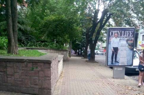 Ситилайт A в Тернополе бульвар Т.Шевченка, казначейство ЦУМ фото 1