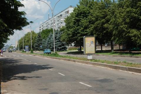 Ситилайт A в Южноукраинске пр. Независимости 3, Отделение почты №2 . Движение к центру. фото 1