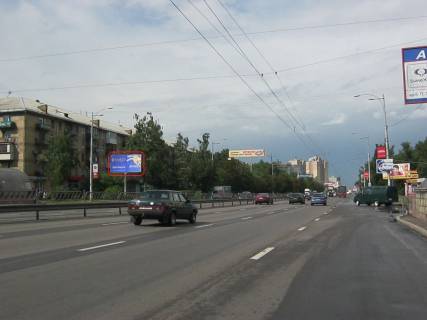 Білборд, Бігборд (Борд)  B у Києві, 6х3  просп. Леоніда Каденюка (Гагаріна), 13 Фото 1