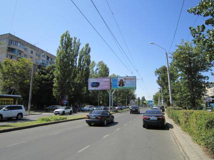 Билборд B в Одессе, 3х6  площа Незалежності, 1-А  - кафе МакДональдс (ліва) фото 1