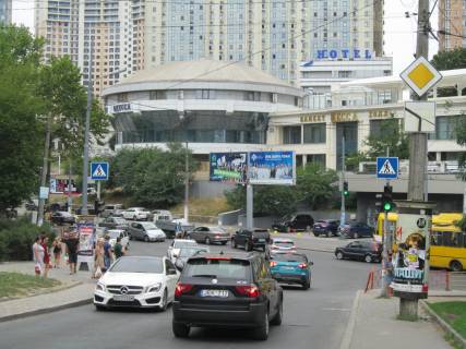 Призма B в Одессе Аркадійське плато (Гагарінське плато), 5 (правая) (Призма) - 401708 фото 1