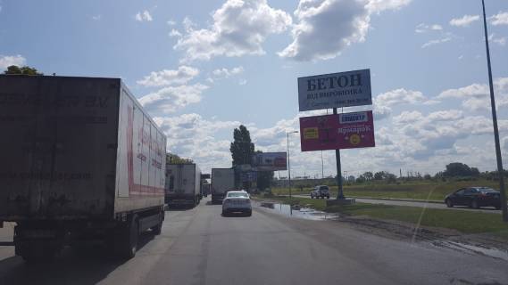 Билборд A в Киеве Большая окружная светофор рынок Столичный фото 1