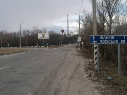 Билборд A в Иванков, 3x6  Іванків, в'їзд з боку Києва, напрямок до центру фото 1