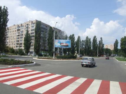 Билборд A в Вышгороде, 3x6  вул.Шолуденко-вул.Мазепи (клумба) на Петрівці фото 1