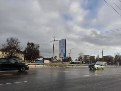 Білборд, Бігборд (Борд)  A у Києві, 6x3  просп.Броварський . 51 напроти на розподілювачі направлення в Київ  6х3 вертикальний Фото 1