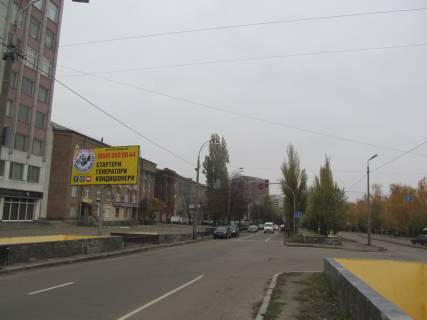 Билборд B в Киеве бул.І. Лепсе, 8,між підземними переходами (Вацлава Гавела) фото 1
