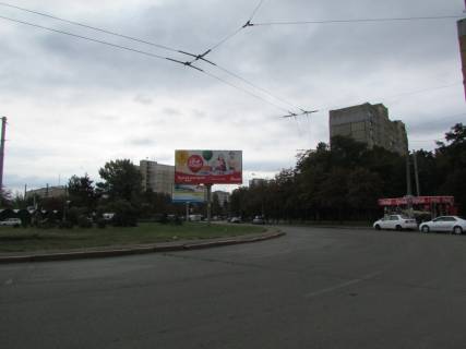 Билборд  в Киеве пр.В.Порика 5,на розподільчий клумбі фото 1