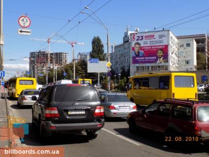 Брандмауэр A в Киеве Берестейський просп. 67 (колиш. Перемоги, праве крило будівлі) фото 1