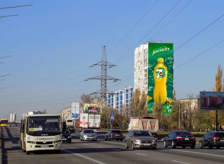 Брандмауэр A в Киеве Братиславська вул. 22 (праве крило будинку) фото 1
