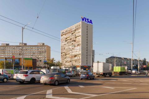 Нестандарт A в Киеве Дарницька площа (Ленінградська пл.)./ Харківське шосе, 2А (торець) фото 1