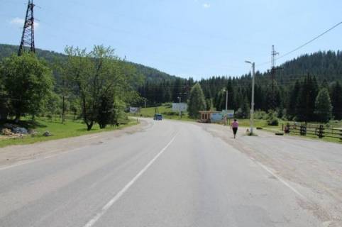 Билборд A в Яремче, 3х6  Микуличин, траса Н-09 Мукачево-Львів, 50 м після готелю Гердан, в`їзд у селище, напрямок руху на Буковель ст. А фото 1