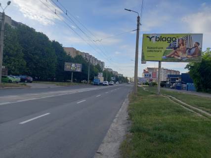 Билборд A в Ивано-Франковске, 3х6  Івасюка, Івана Павла ІІ ( Будівельників ), Миколайчука поруч Епіцентру (50м), до ТЦ Арсен, 555-Велес, МЕТРО фото 1