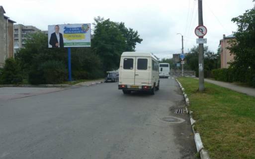 Нестандарт A у Івано-Франківську, 3х6  Соборна Фото 1