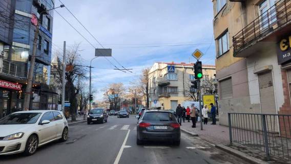 Ситилайт  в Ивано-Франковске, 1.8х1.2  Вовчинецька (Гагаріна), Василіянок (Панфіловців), Грушевського фото 1