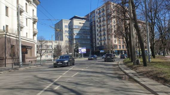 Нестандарт A у Івано-Франківську, 3х4  Василіянок (Панфіловців), Софрона Мудрого (Гарбарська) Фото 1