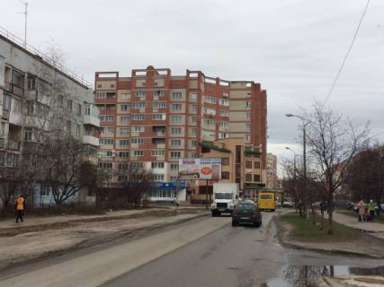 Билборд B в Луцке, 3х6  Кравчука_біля ТЦ Слон_від Автостанції №1 фото 1