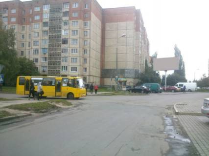 Билборд B в Луцке Кравчука/Воїнів-Інтернаціоналістів_Колібріс_до ТЦ Слон фото 1