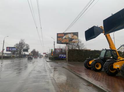 Билборд A в Луцке, 3х6  Рівненська_біля Макдональдсу_в'їзд в місто фото 1