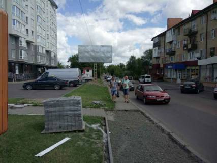Билборд B в Луцке, 3х6  Київський майдан_біля податкової фото 1