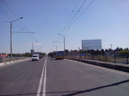 Билборд A в Луцке Рівненська_міст_від Київського майдану фото 1