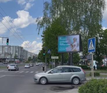 Видеоборд A в Луцке, 4х3  Соборності 13, навпроти ТЦ Гостинець - 325630 фото 1