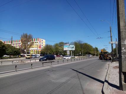 Билборд B в Чернигове, 68б  проспект Грушевського 167 (2-га міськлікарня, роддом, АЗС Ultra) (сторона Б) фото 1