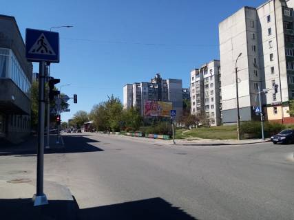 Билборд A в Чернигове, 03a  вул. Київська х вул. Мстиславська (рест Хряк, Blackwood Tower) (сторона A) фото 1