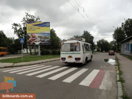 Билборд B в Чернигове 1 Mая ул. - ул. Молодшего, нижний фото 1