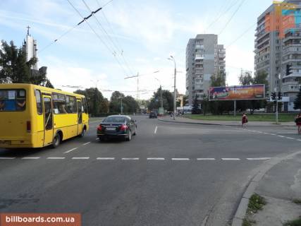 Призма A в Чернигове Мира пр-т / ул. В'ячеслава Чорновола (Войкова), правый - 138359 фото 1