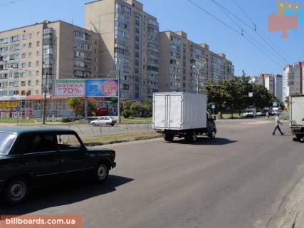 Призма B в Чернигове Левка Лук'яненка (Рокосовського) ул. / пр-т Победы, левый - 138361 фото 1