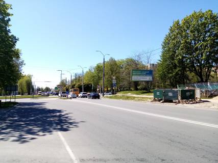 Билборд A в Чернигове, 04a  проспект Грушевського х вул. 1-ої Танкової бригади (2-а міськлікарня, роддом, АЗС Ultra) (сторона А) фото 1