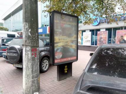 Ситилайт A в Чернигове проспект Мира, 32, ТК "Метрополис" (сторона А) фото 1