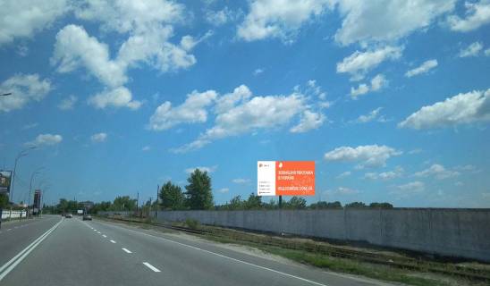 Білборд, Бігборд (Борд)  A у Вишгороді, 6x3  вул. Набережна, 300 м. після дорожнього знаку “Вишгород” (стела), у напрямку до центру Вишгорода, праворуч Фото 1